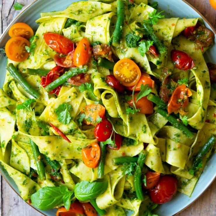 Green Bean Pasta with Cashew Pesto